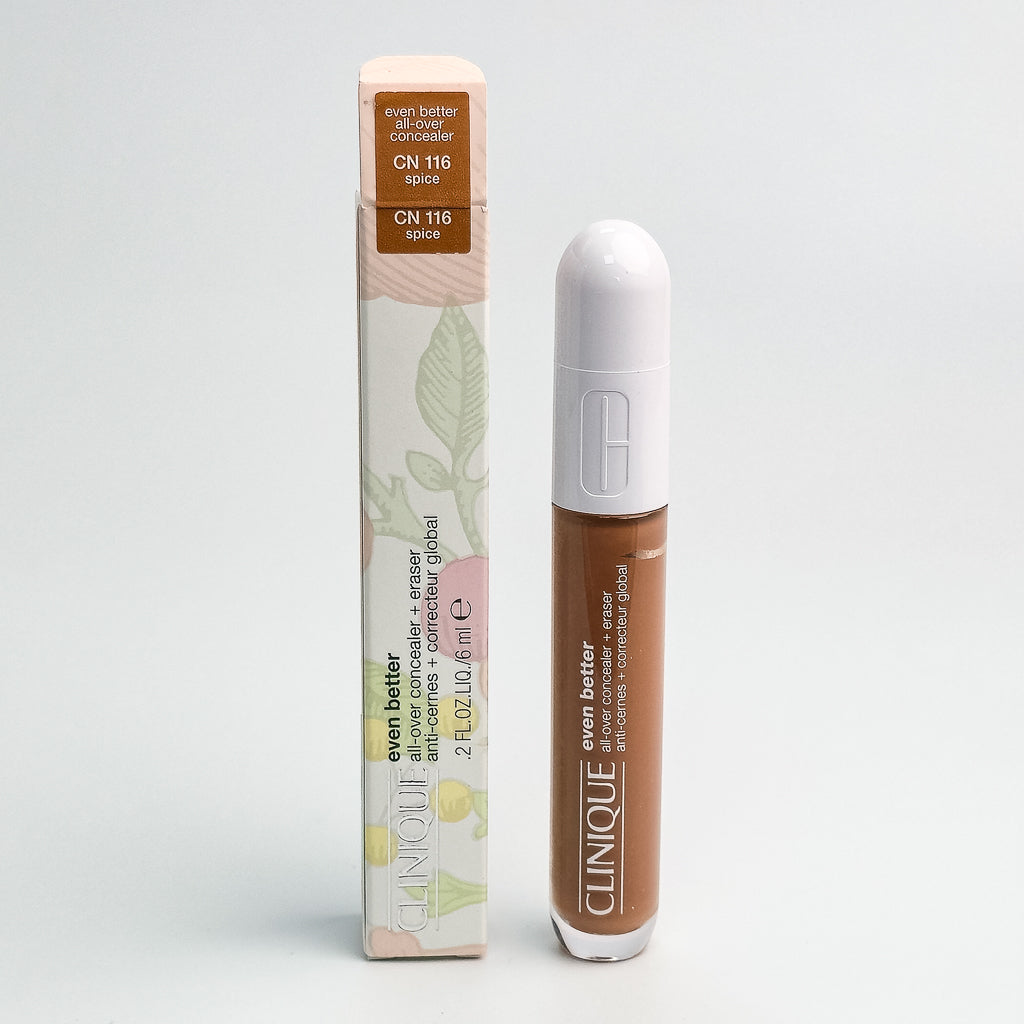 Clinique Even Better Concealer CN 116 Spice tube and blurring blender on white background
