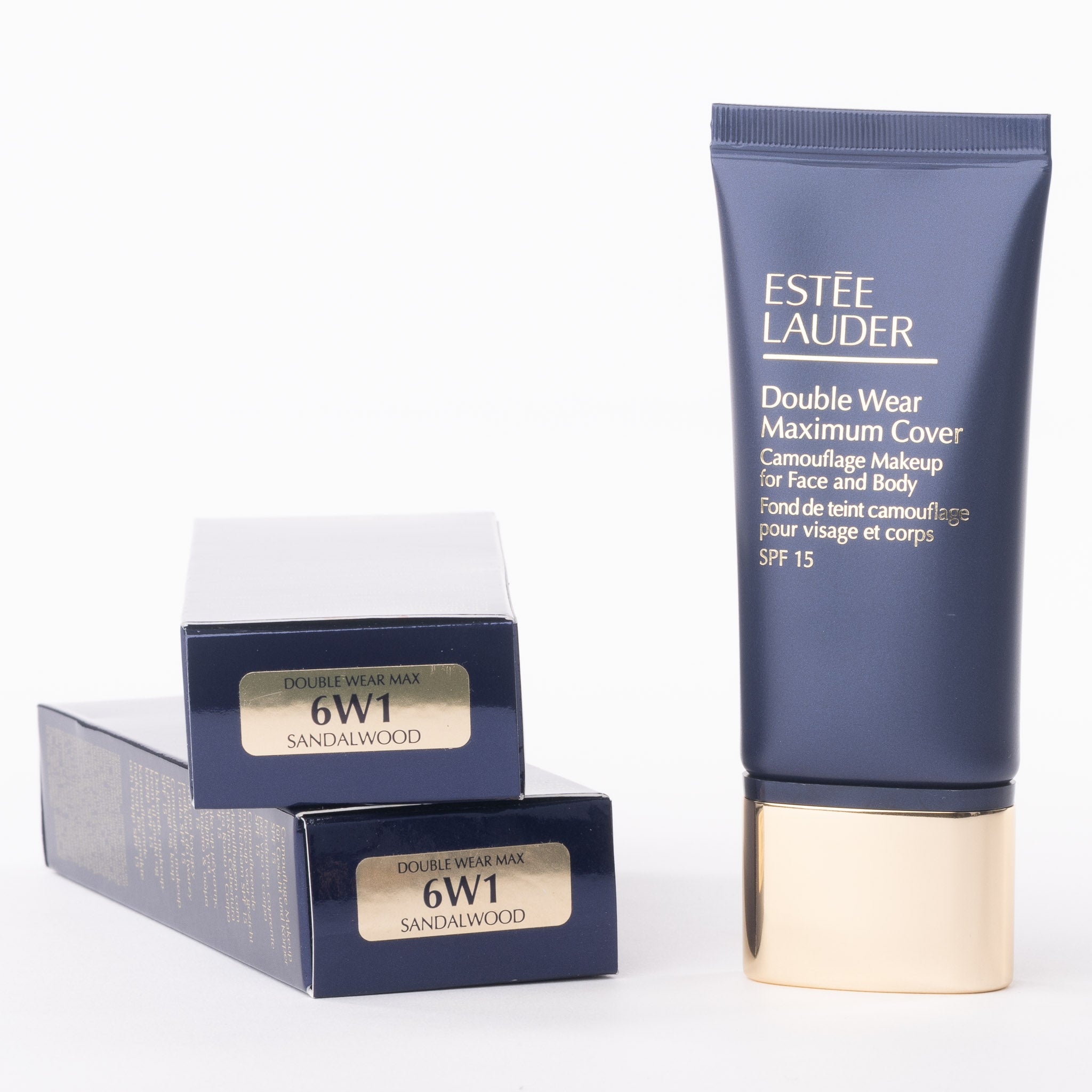 Full coverage Estée Lauder Double Wear Max Cover foundation in warm Sandalwood shade 30ml packaging