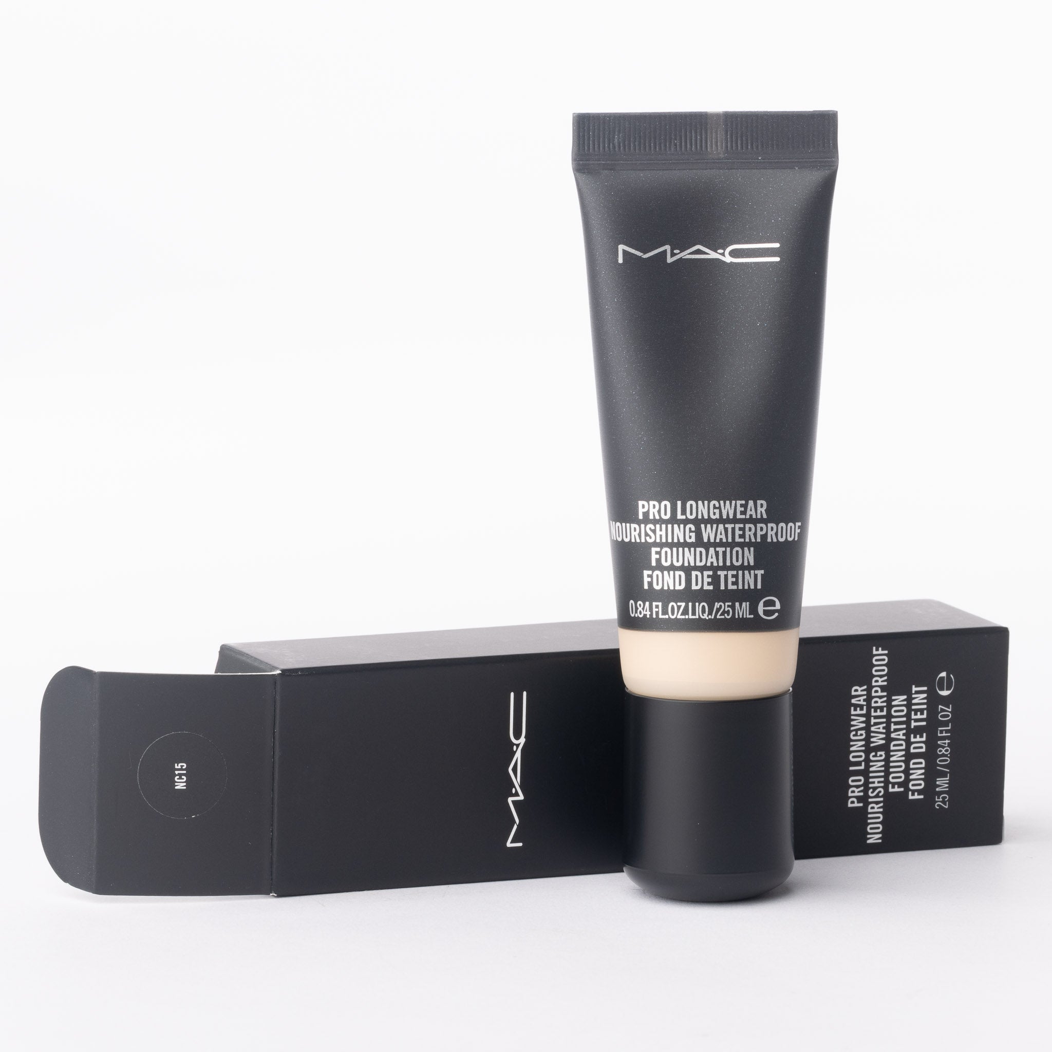 MAC Pro Longwear Nourishing Waterproof Foundation NC15 packaging showing shade and product details