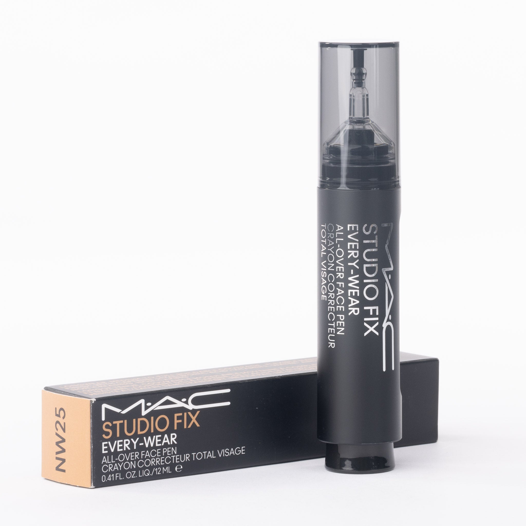 MAC Studio Fix Every-Wear All-Over Face Pen NW25 twist-click pen close-up