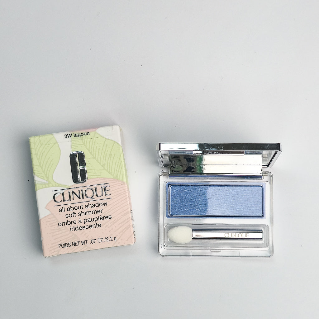 Clinique 3W Lagoon eyeshadow compact packaging with shade name and product details