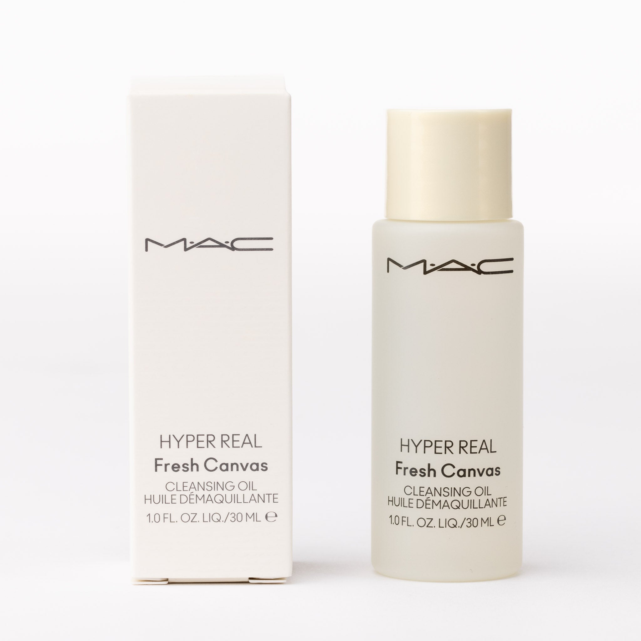 Hyper Real Fresh Canvas Cleansing Oil detail