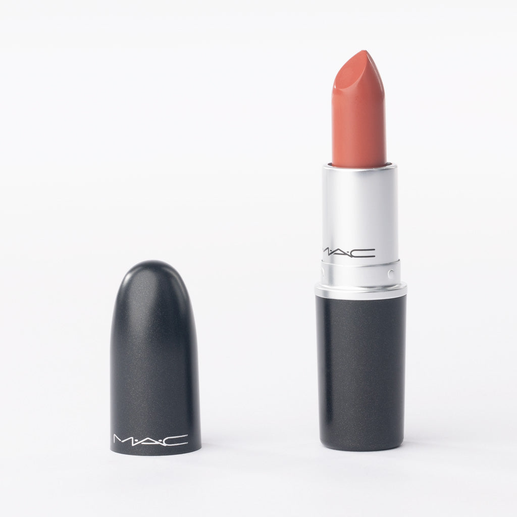 MAC Matte Lipstick in '661 Tarnished Reputation' – Bold Medium-Dark Orange Red – 3g
