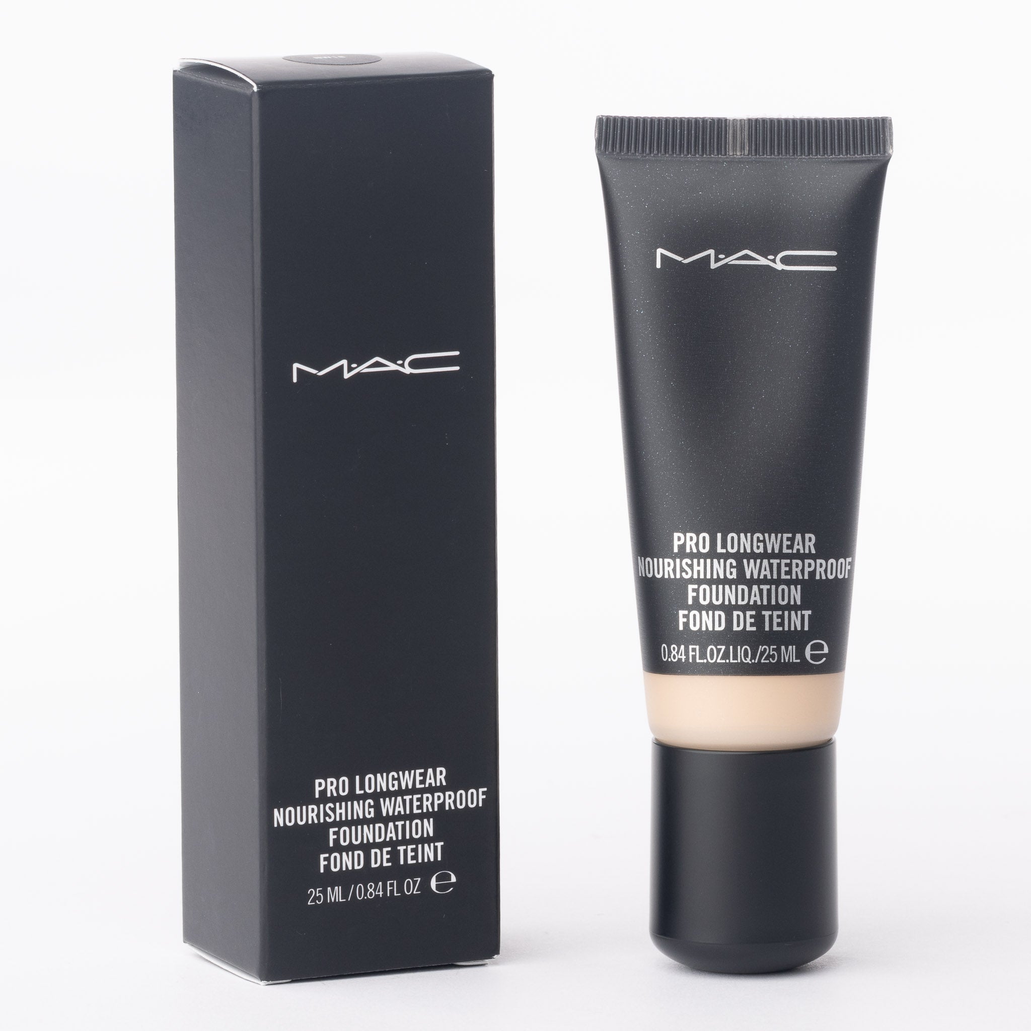 MAC Pro Longwear Nourishing Waterproof Foundation shade NW18 packaging showing product details
