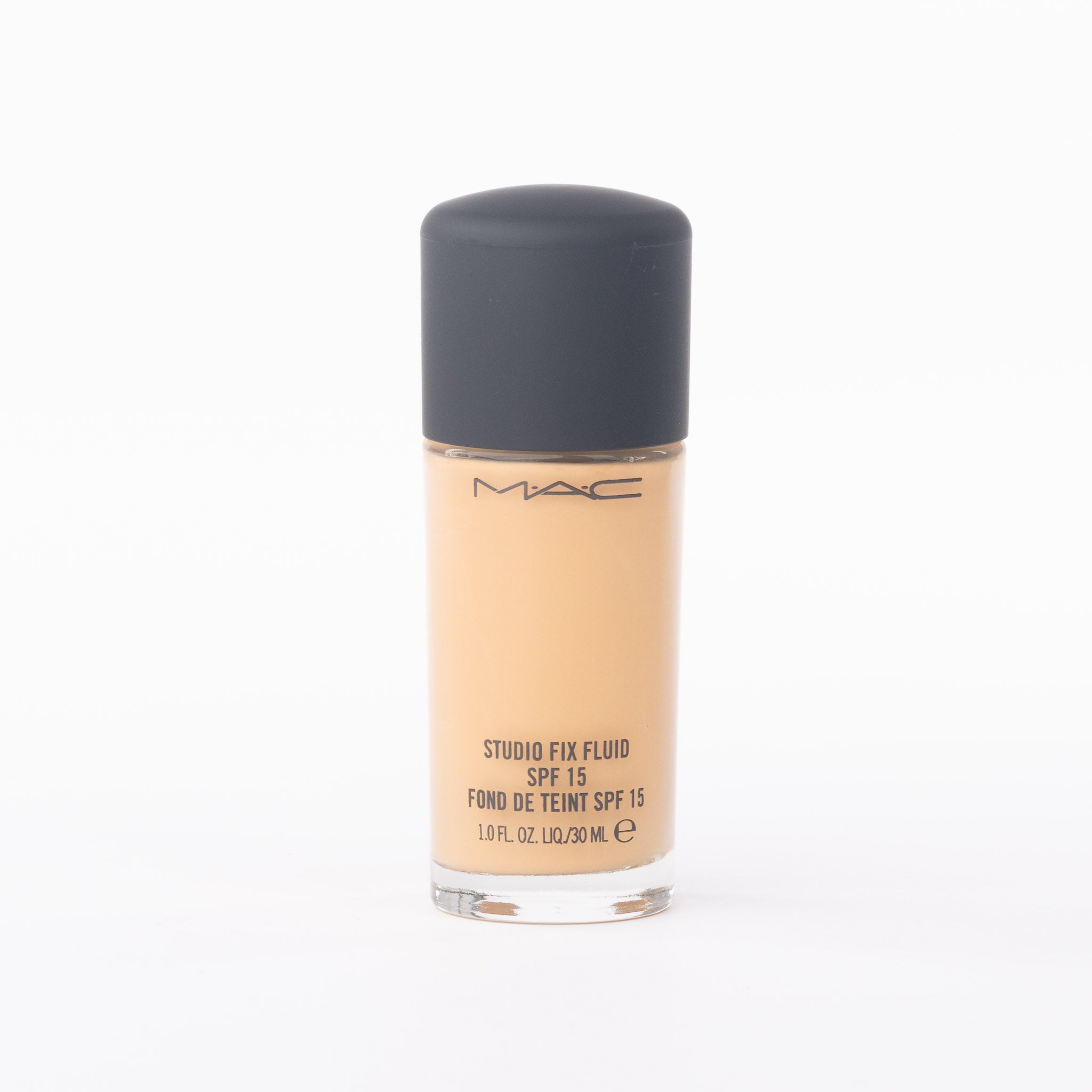 MAC Studio Fix Fluid SPF 15 NC42 30ml bottle, matte oil-control foundation on clean white background