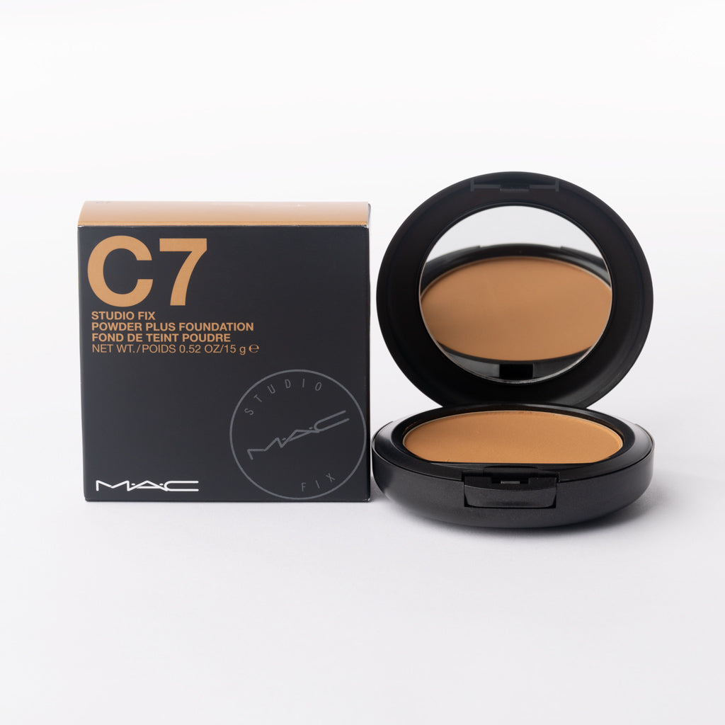 MAC Studio Fix Powder Plus Foundation in 'C7' – Medium-Tan Golden – 15g